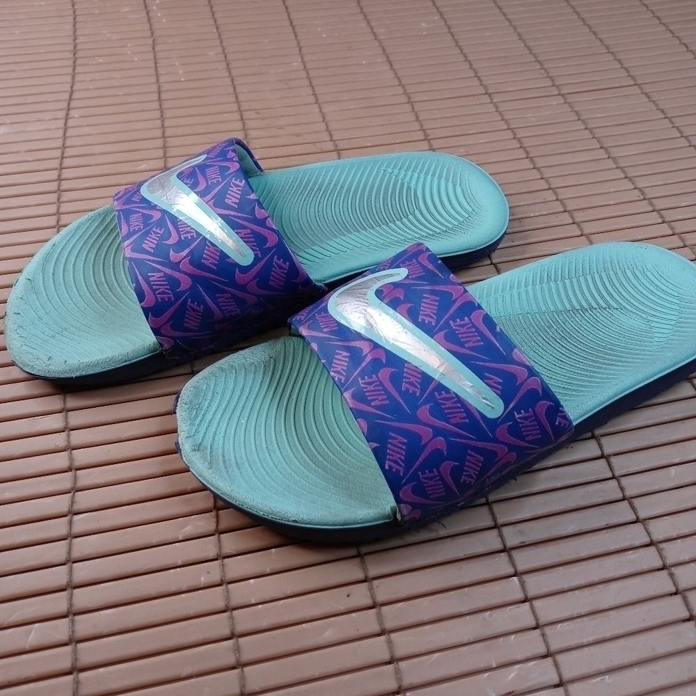 NIKE 'Kawa' CU4666-500 Pink Purple Slide On Sandals women's Size Eu 35 US 4.5...